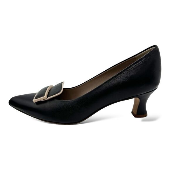 L’idea by Lori Black Pointed Pumps Taupe Trimmed Leather Rectangle Embellishment - Picture 2 of 13